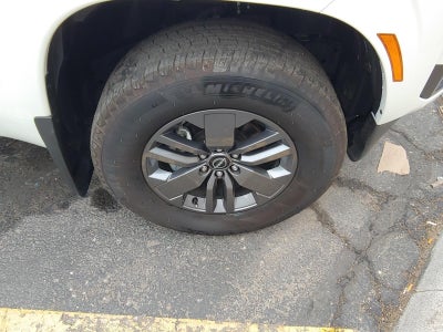 2025 Nissan Frontier SV