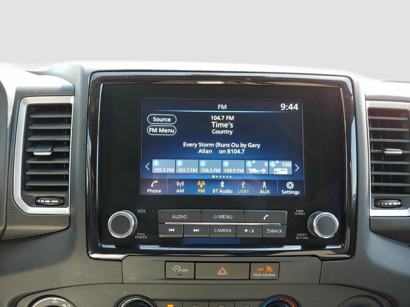 2024 Nissan Frontier SV