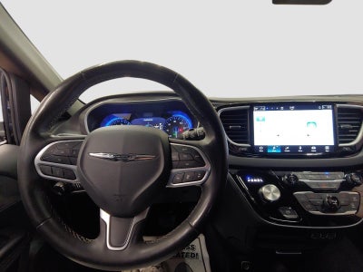 2025 Chrysler Voyager LX