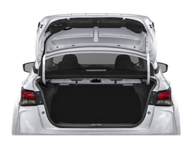 2024 Nissan Versa SR