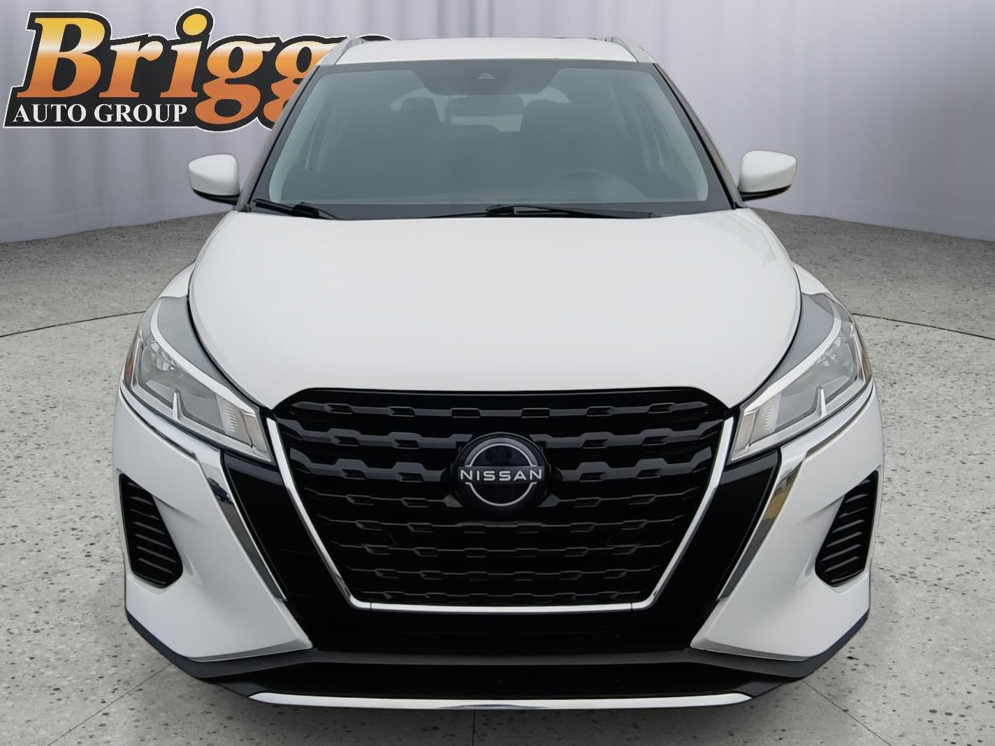 2022 Nissan Kicks SV