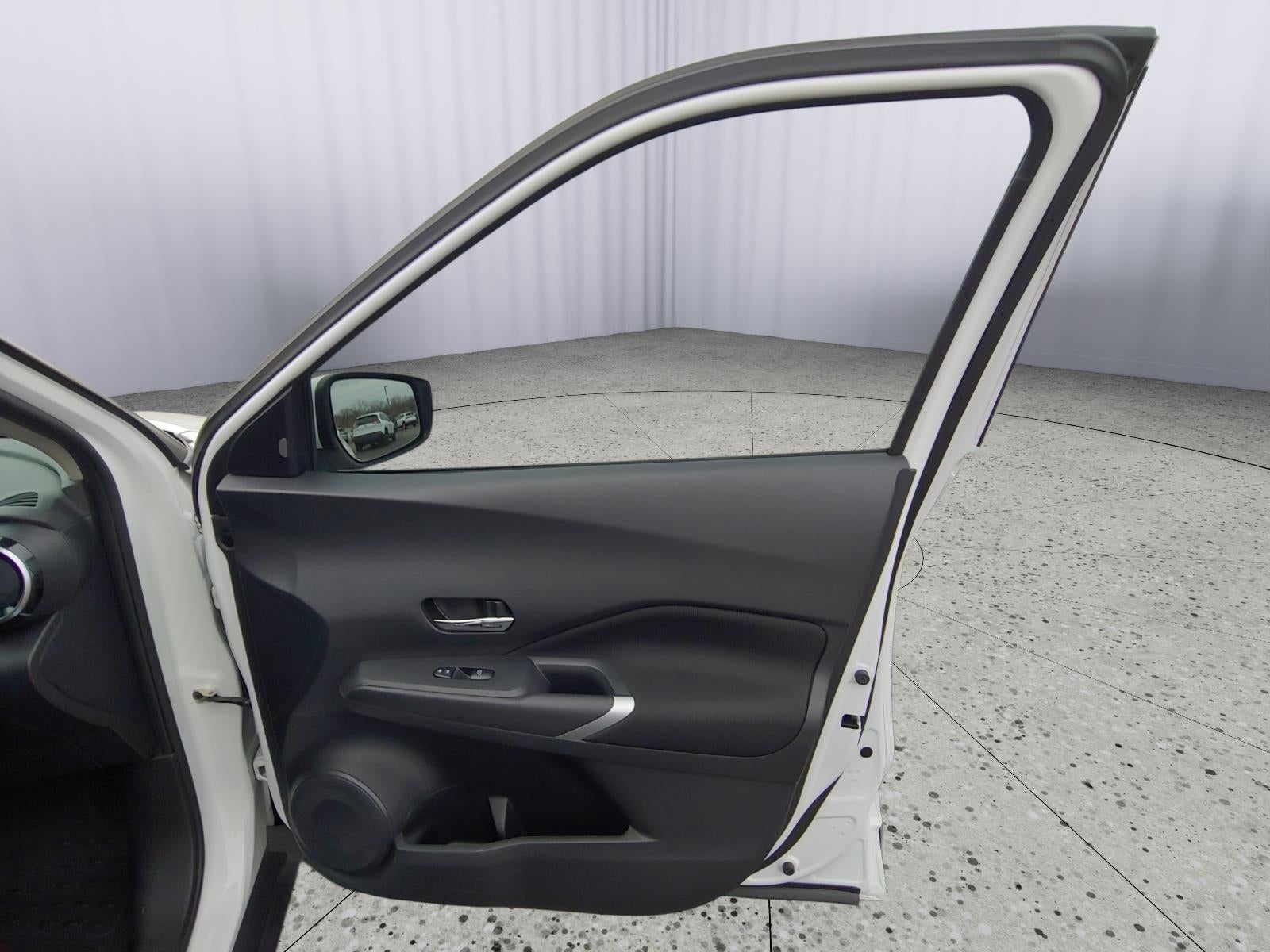 2022 Nissan Kicks SV