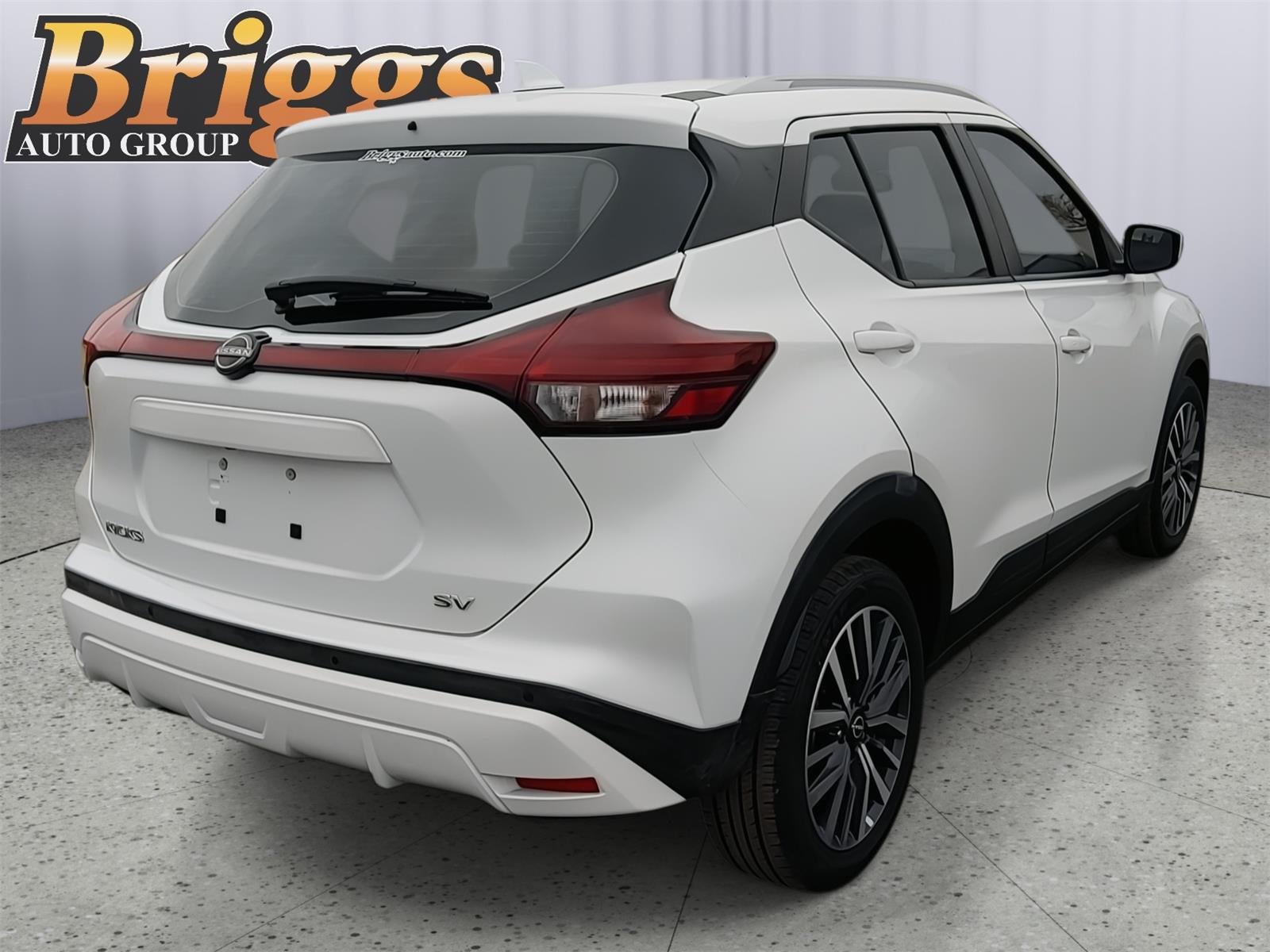 2022 Nissan Kicks SV