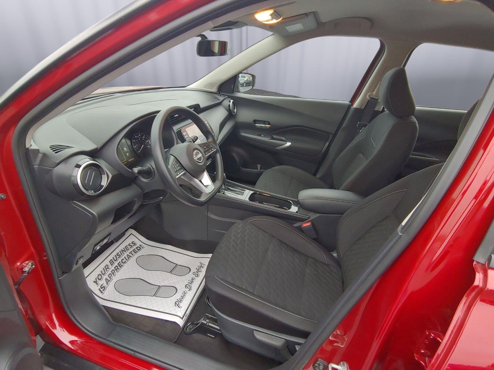 2022 Nissan Kicks SV