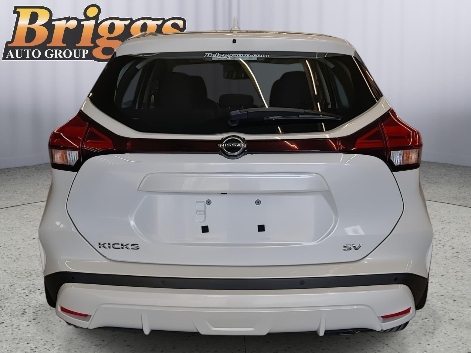 2022 Nissan Kicks SV