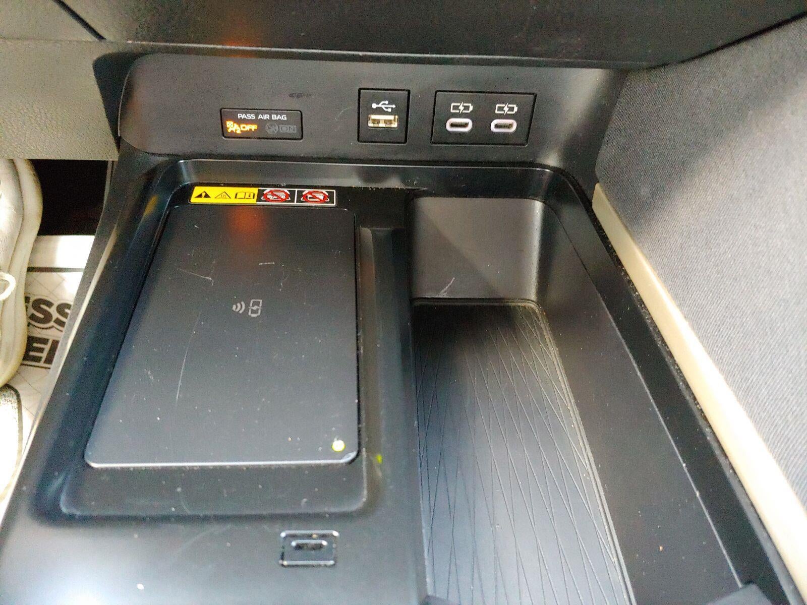 2025 Toyota CAMRY Base