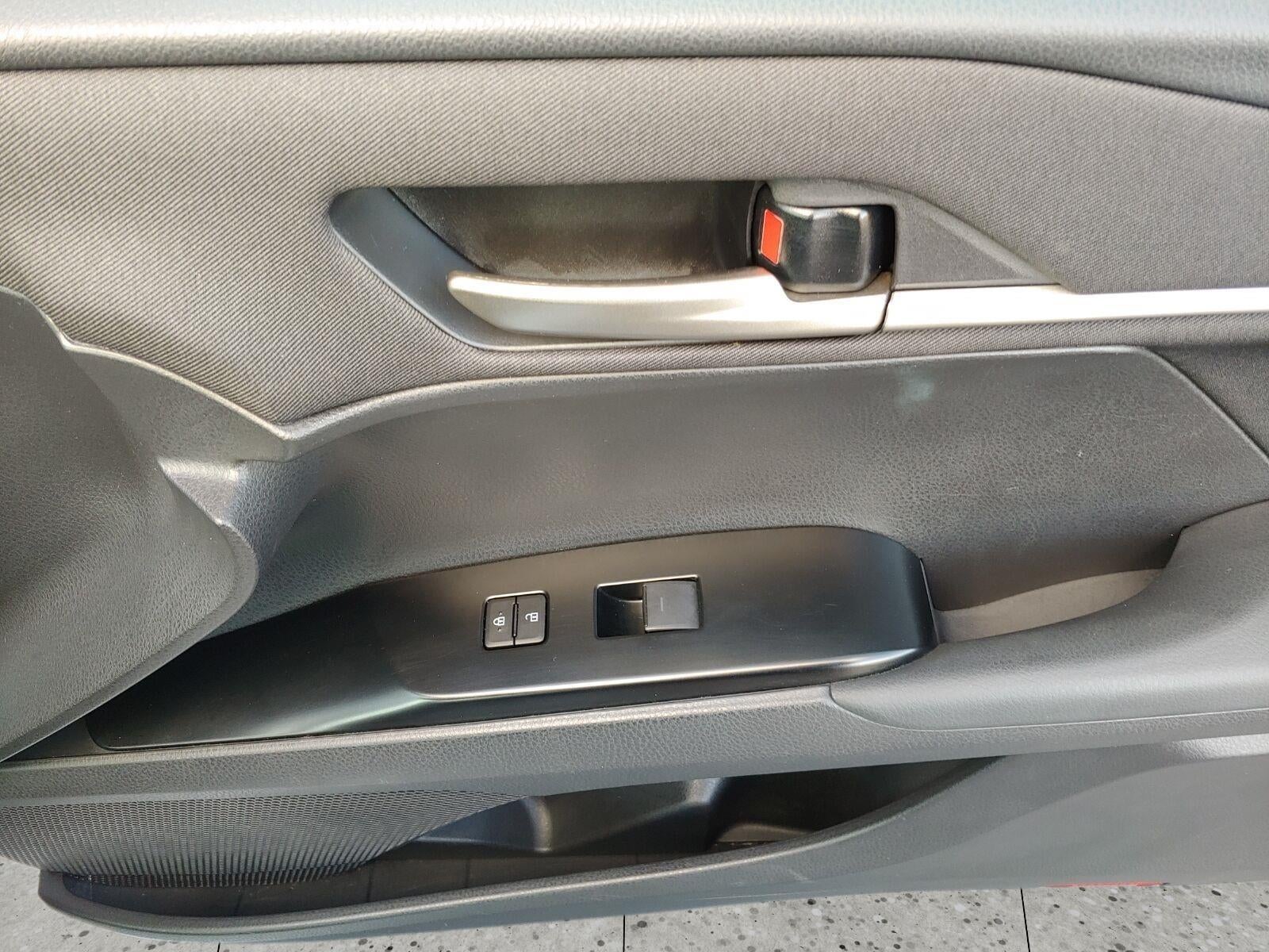 2025 Toyota CAMRY Base