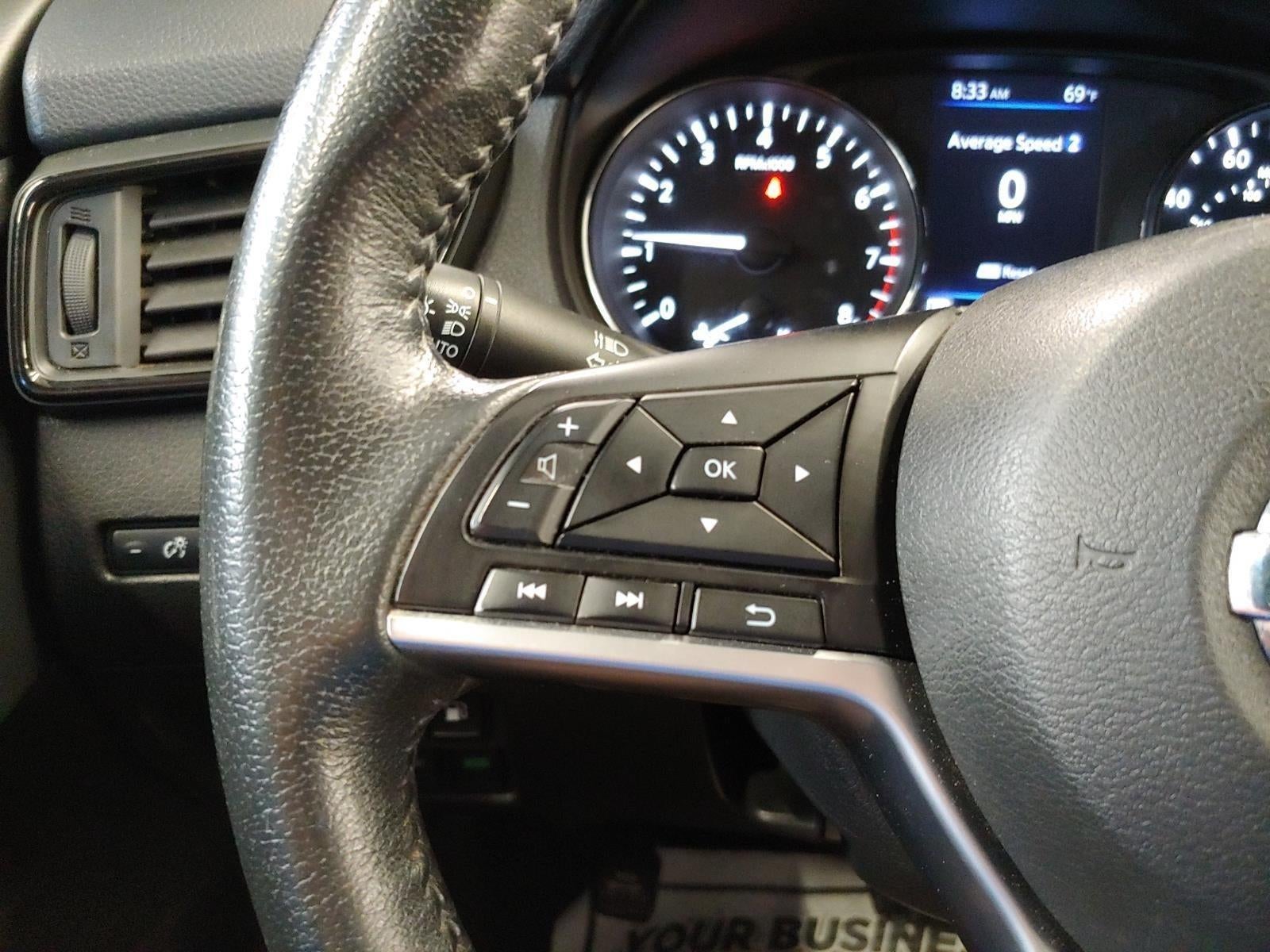 2020 Nissan Rogue SV