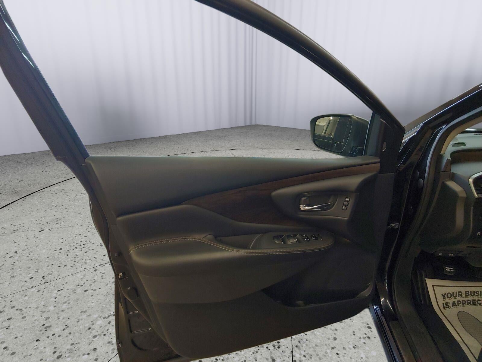 2023 Nissan Murano Platinum