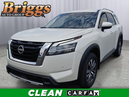 2023 Nissan Pathfinder SL
