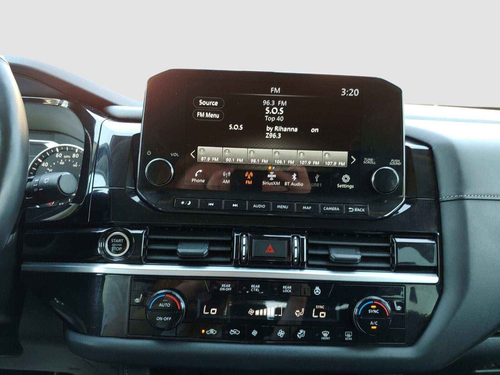 2024 Nissan Pathfinder SL