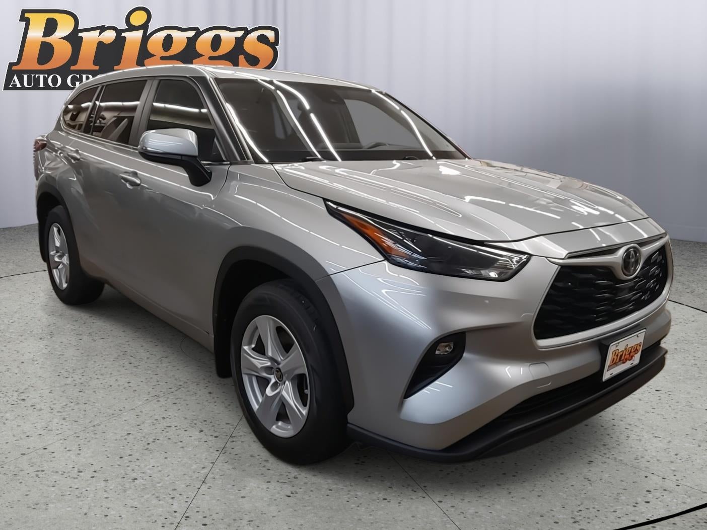 2024 Toyota Highlander LE