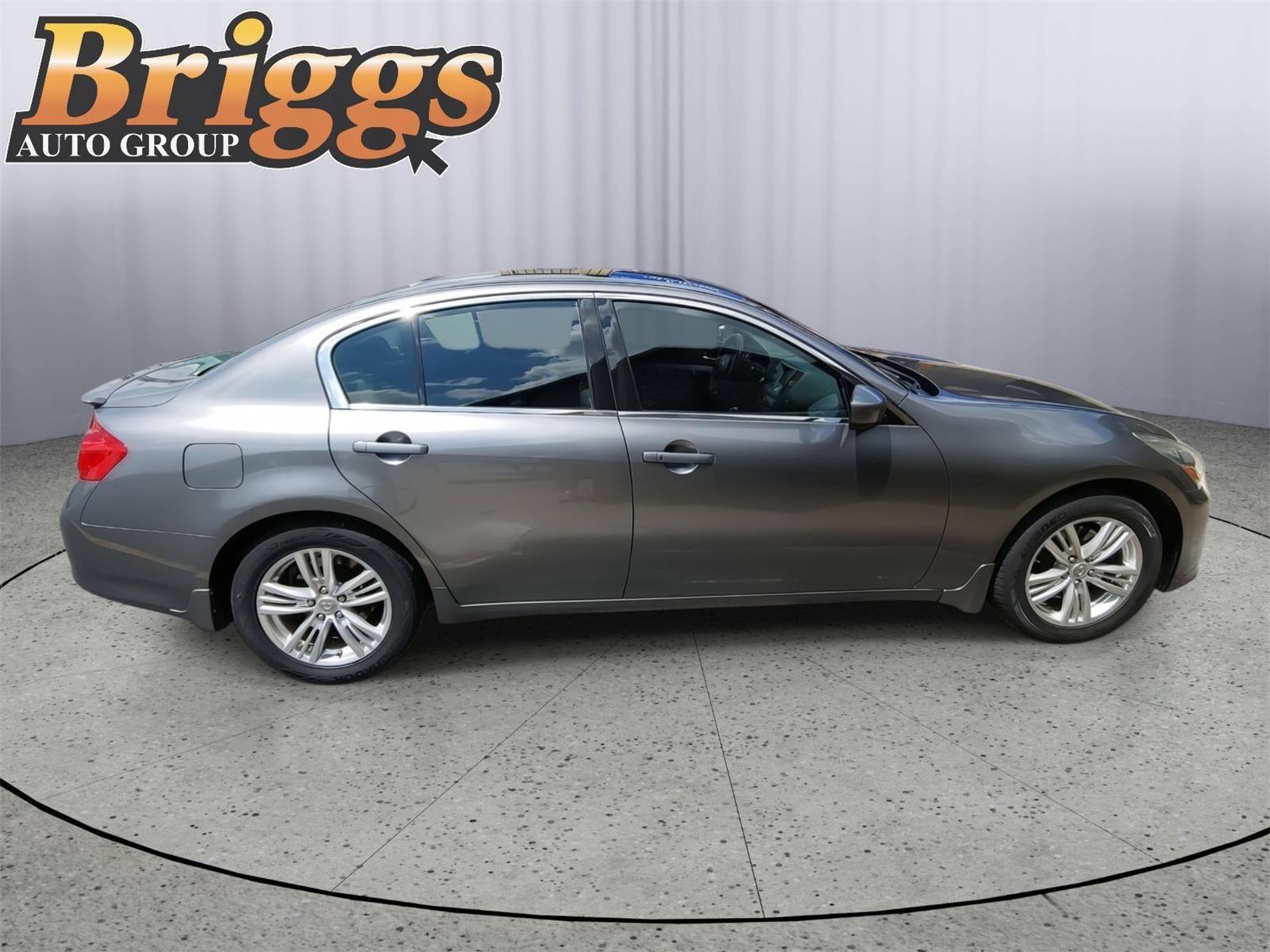 2013 INFINITI G37 Sedan x