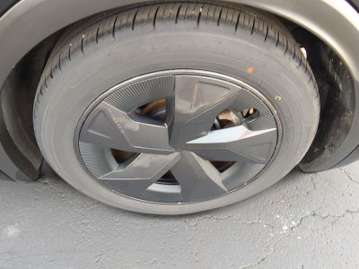 2025 Toyota Prius XLE