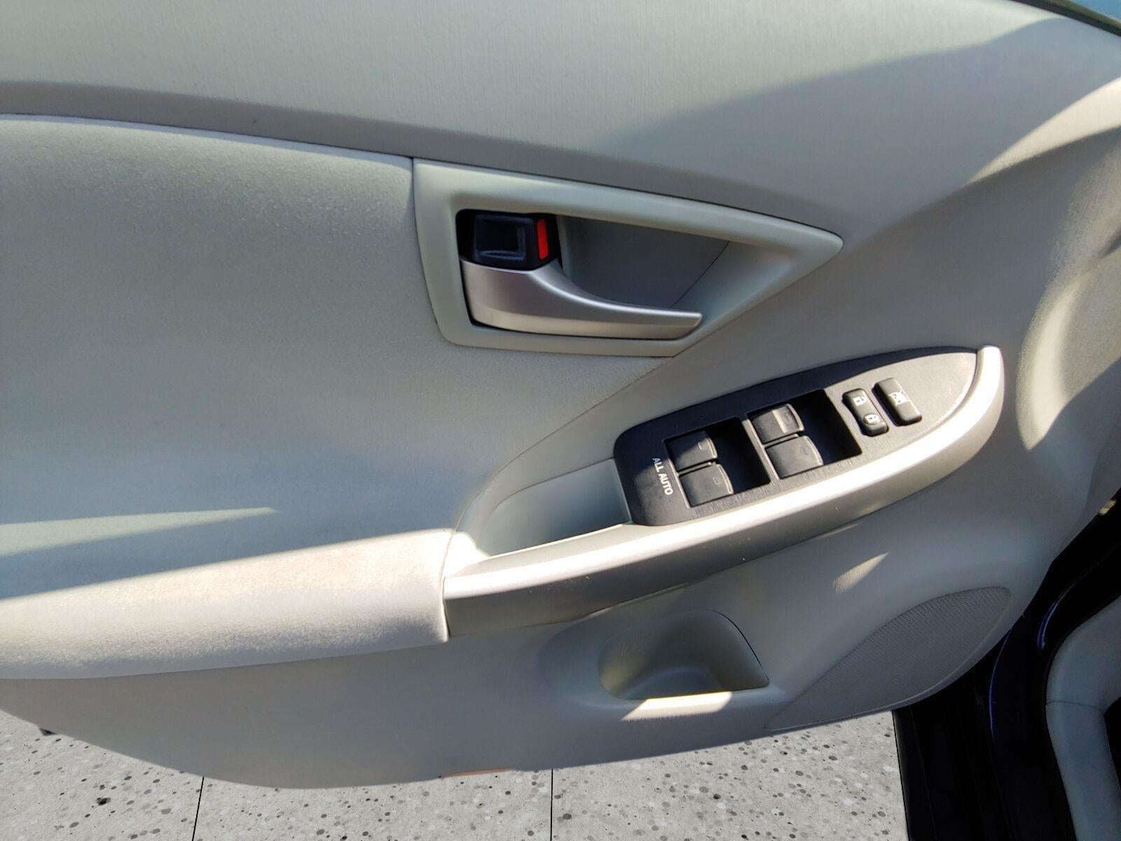 2014 Toyota Prius Four