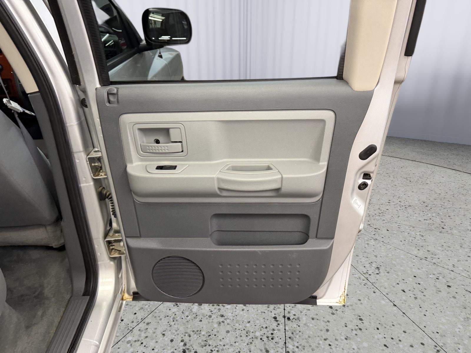 2005 Dodge Dakota SLT