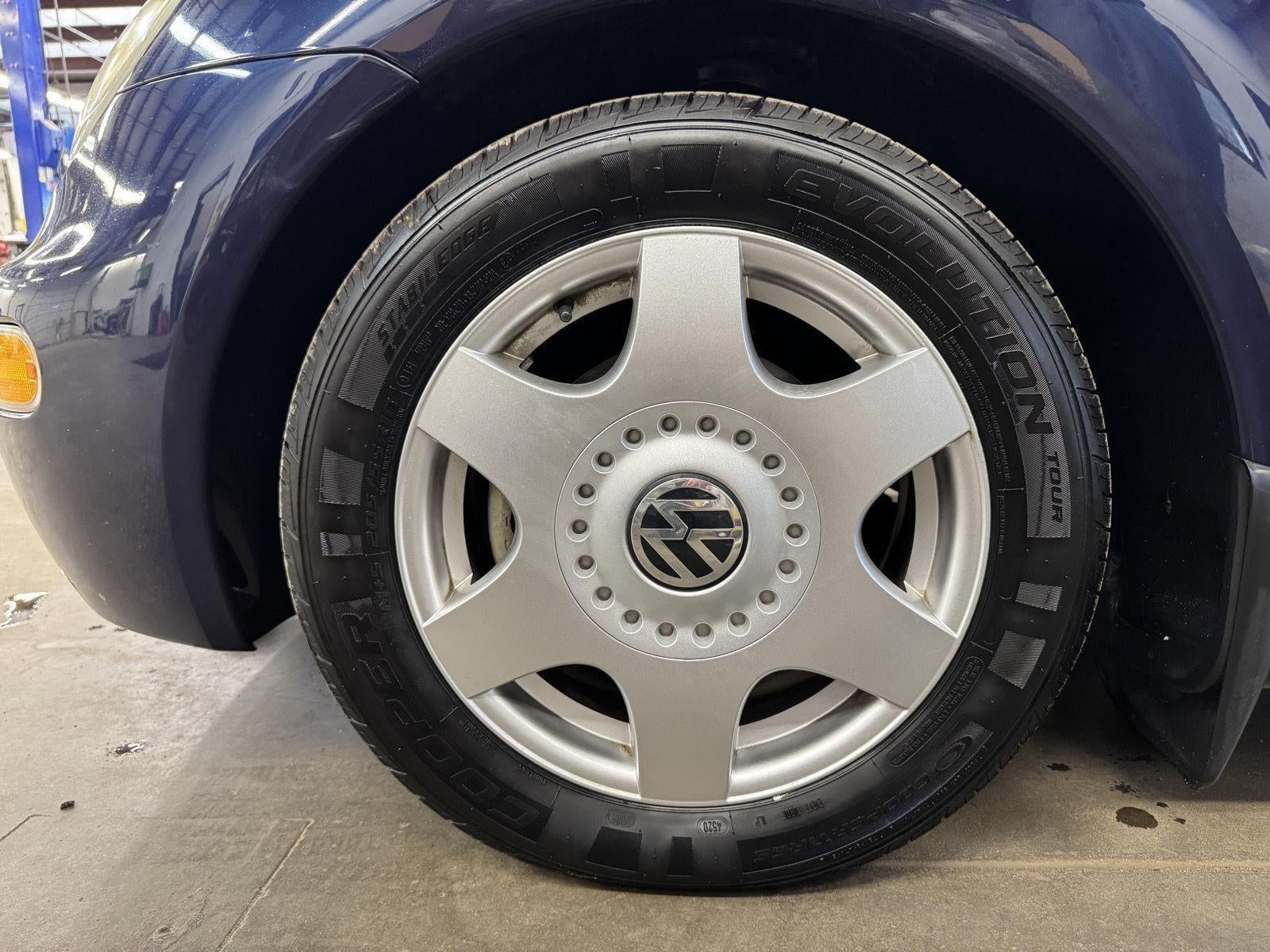 2001 Volkswagen BEETLE GLS