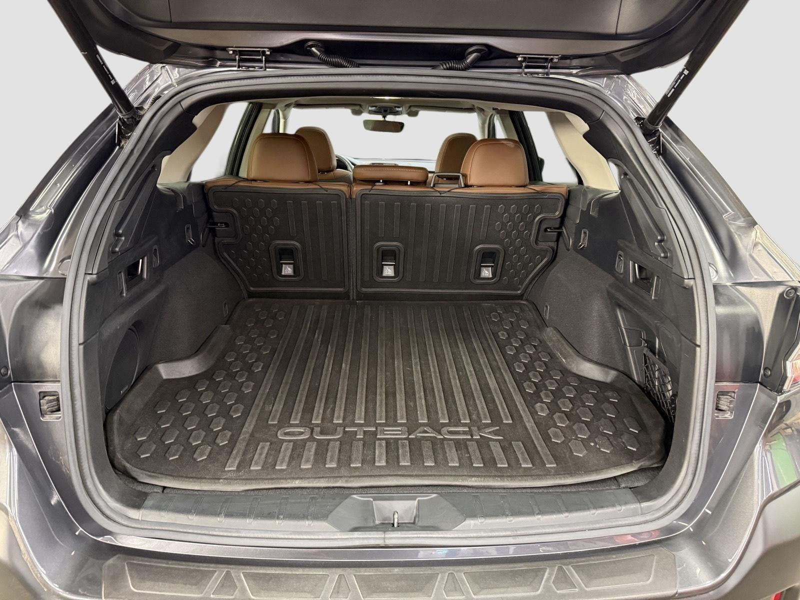 2022 Subaru Outback Touring