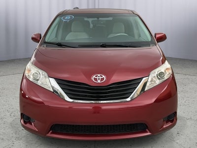 2011 Toyota Sienna LE 7-Passenger
