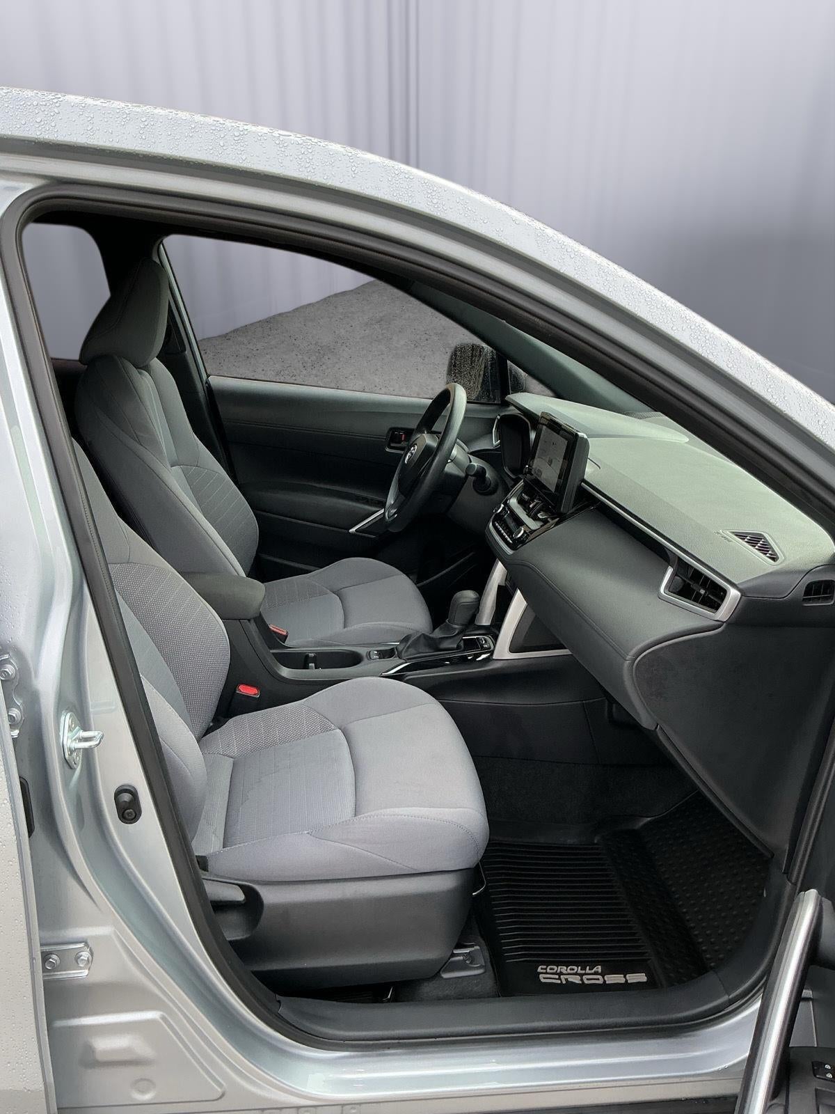 2025 Toyota COROLLA CROSS HYBRID Hybrid S