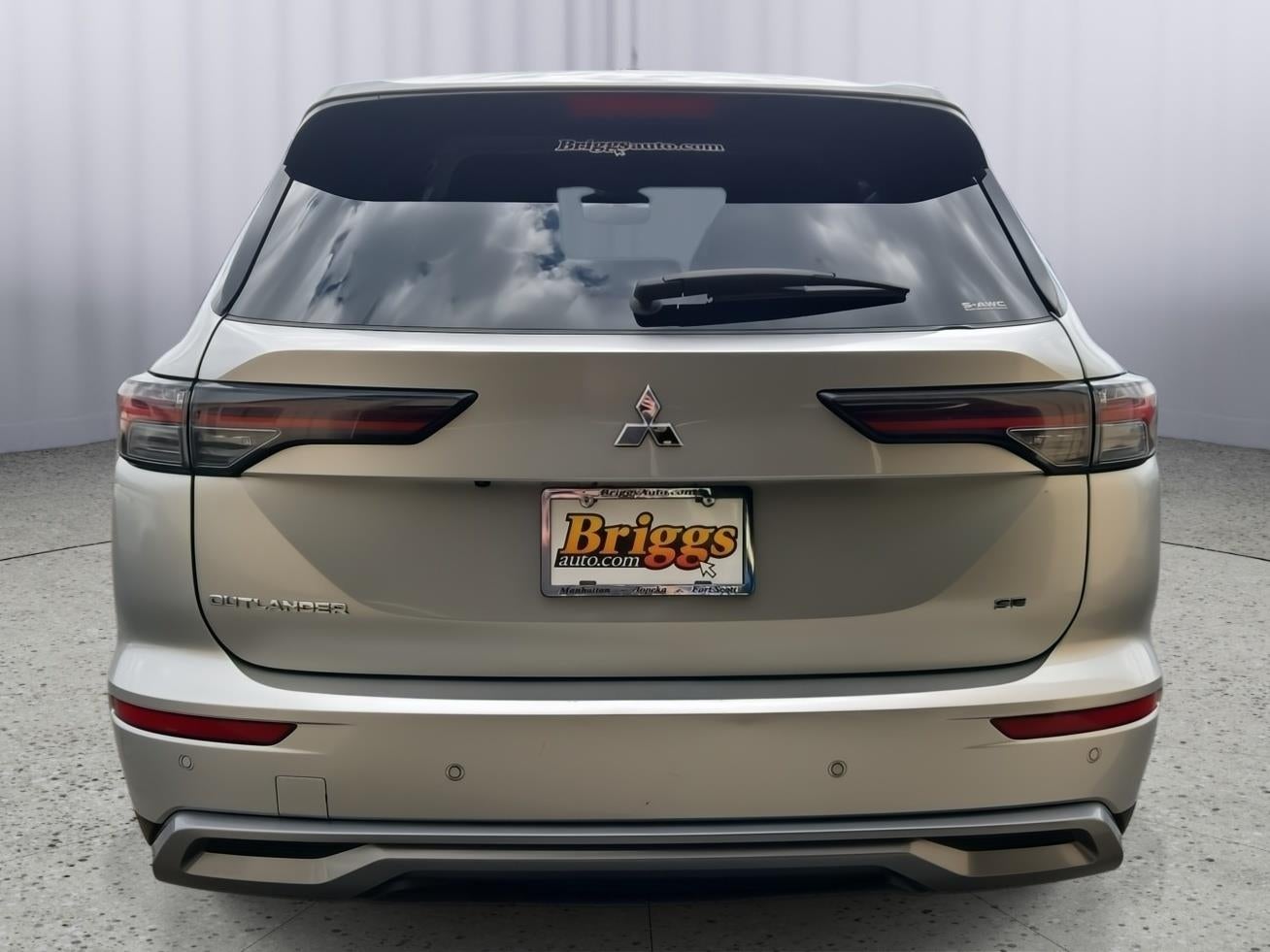 2025 Mitsubishi Outlander SE