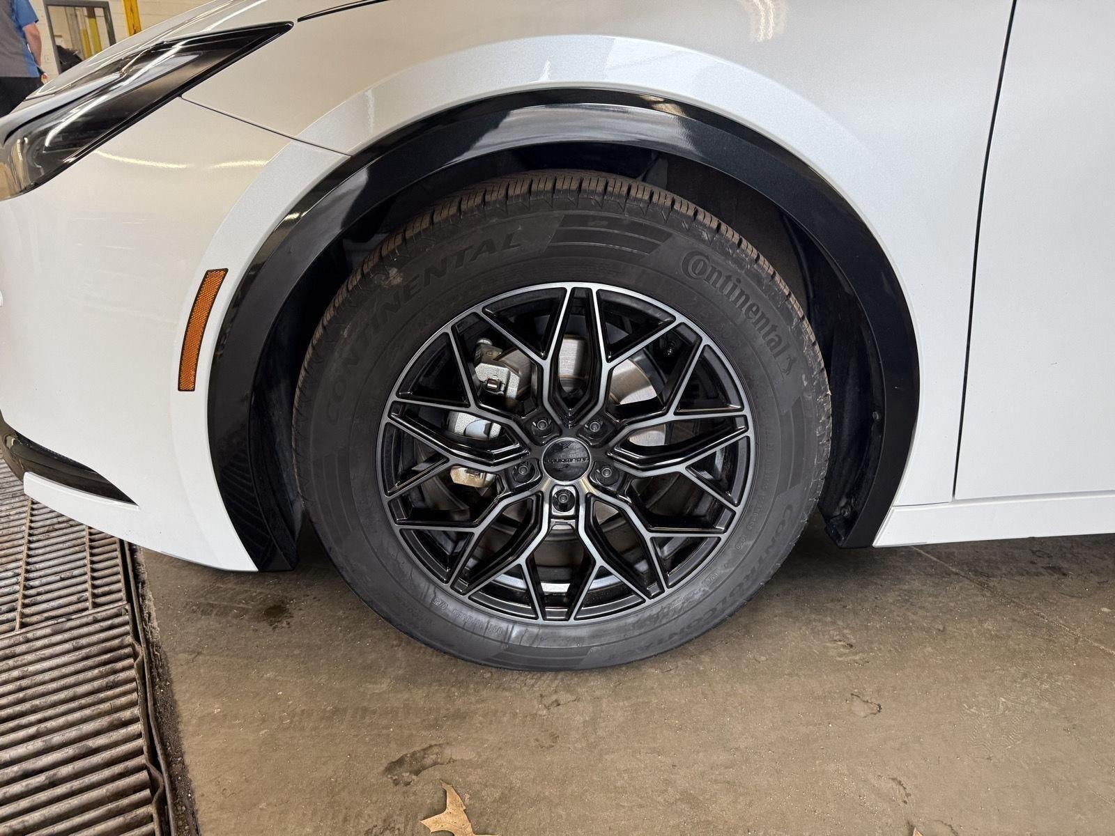2023 Toyota Prius XLE