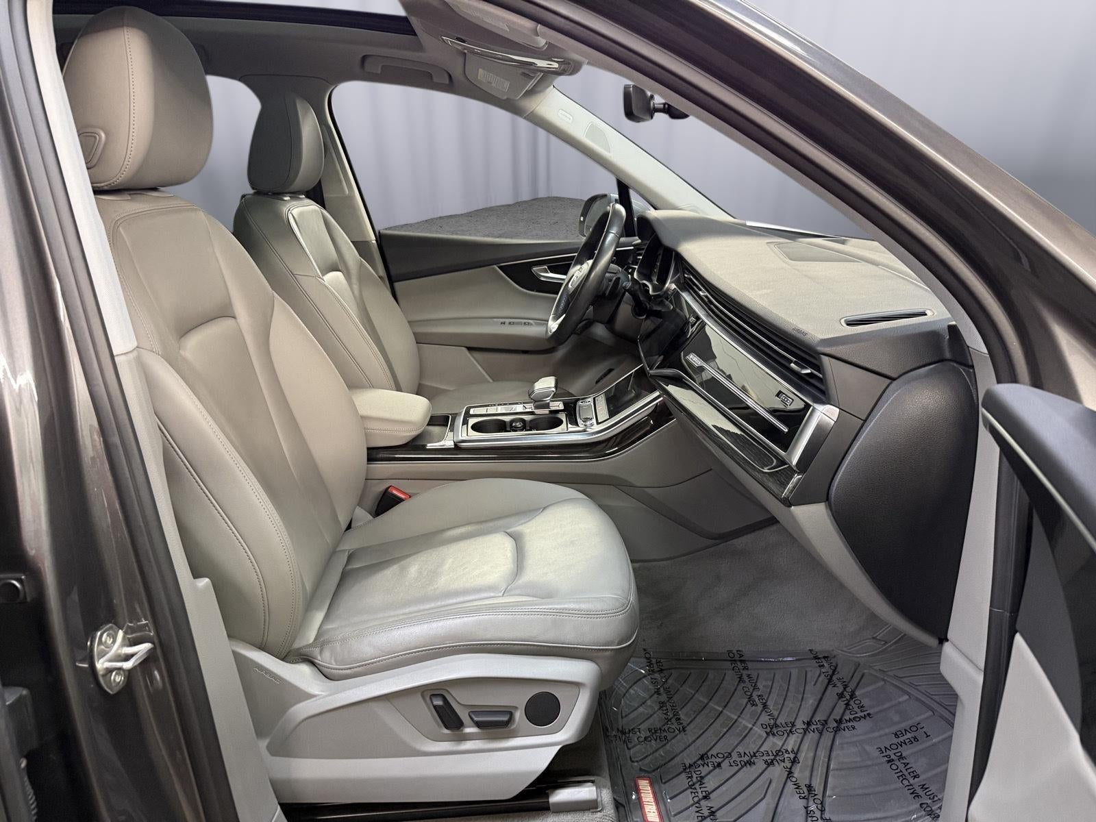 2022 Audi Q7 Premium Plus