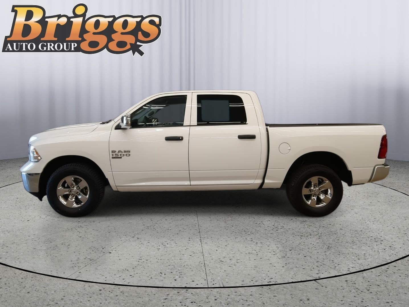 2022 RAM 1500 Classic SLT