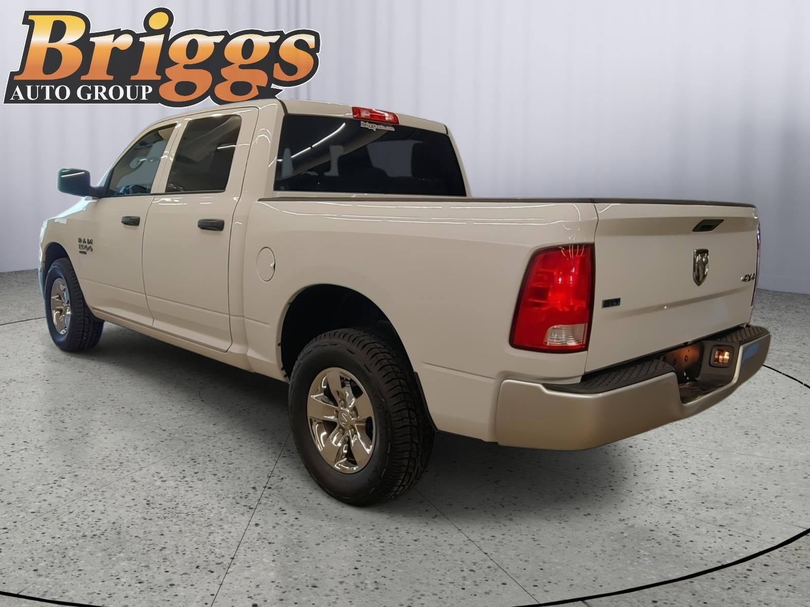 2022 RAM 1500 Classic SLT
