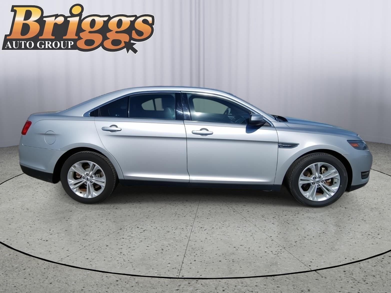 2018 Ford Taurus SEL