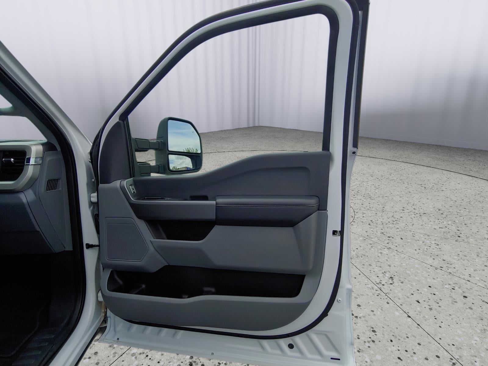 2025 Ford Super Duty F-250 SRW XLT
