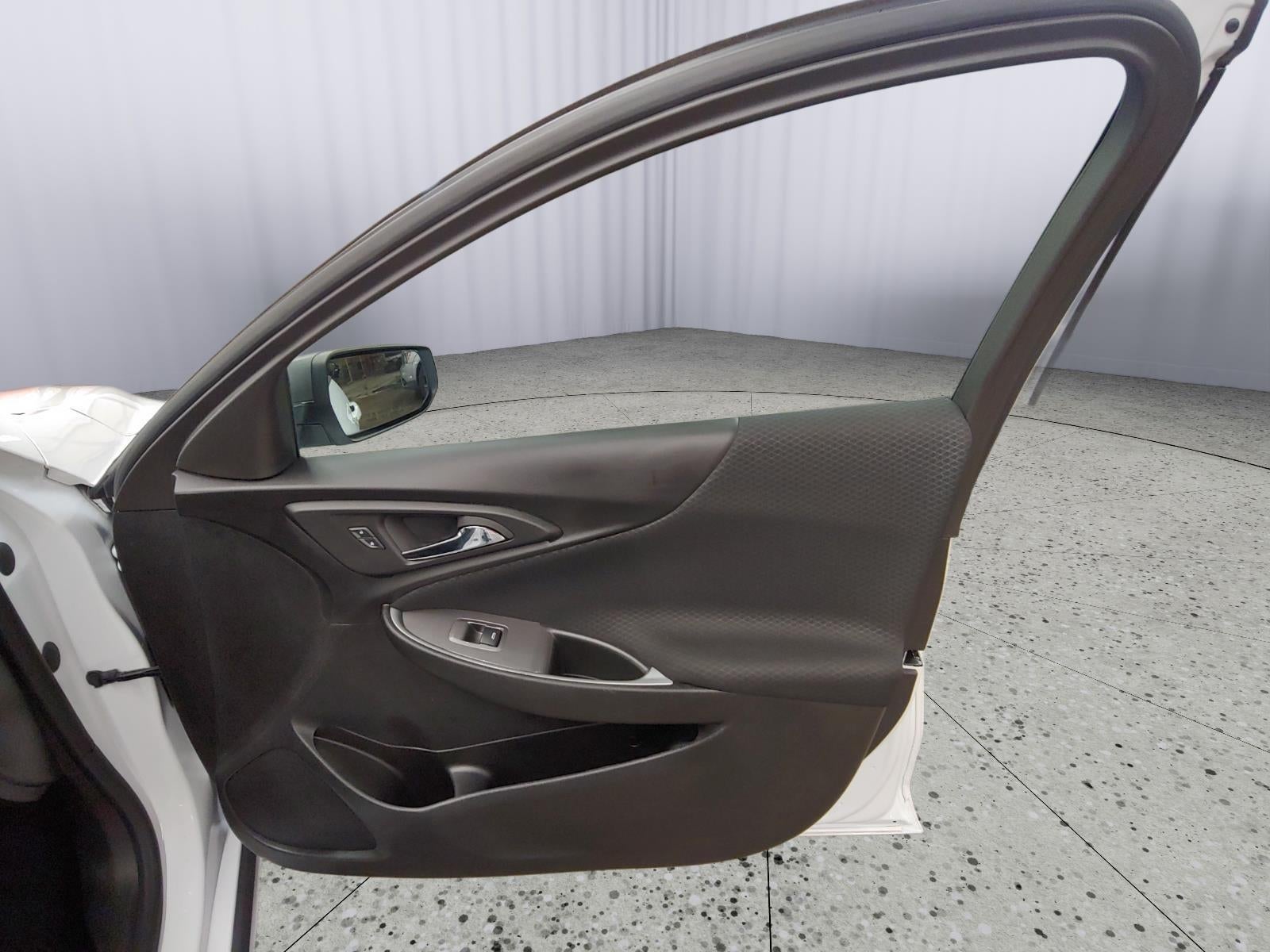 2023 Chevrolet Malibu LS