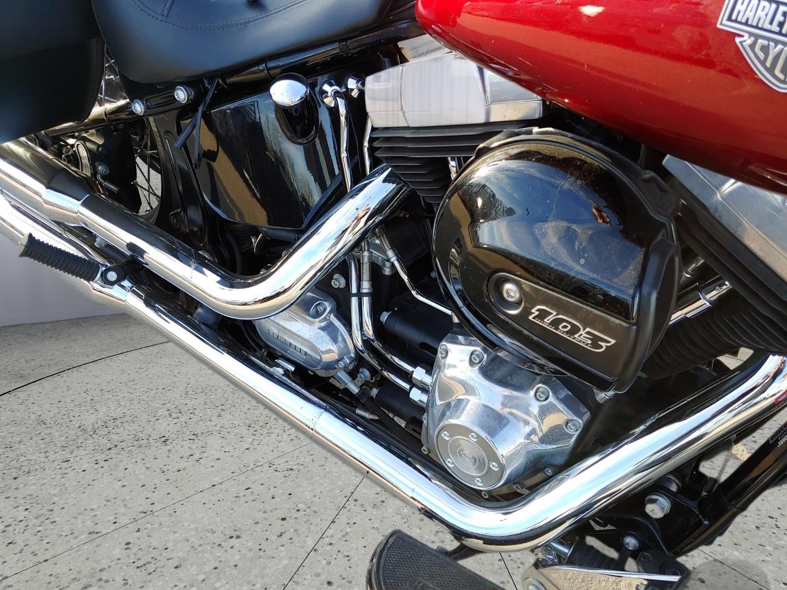 2016 HARLEY-DAVIDSON SOFTAIL SLIM Base