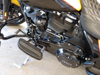 2023 HARLEY-DAVIDSON ROAD GLIDE Base