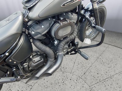 2019 HARLEY-DAVIDSON STREETBOB Base