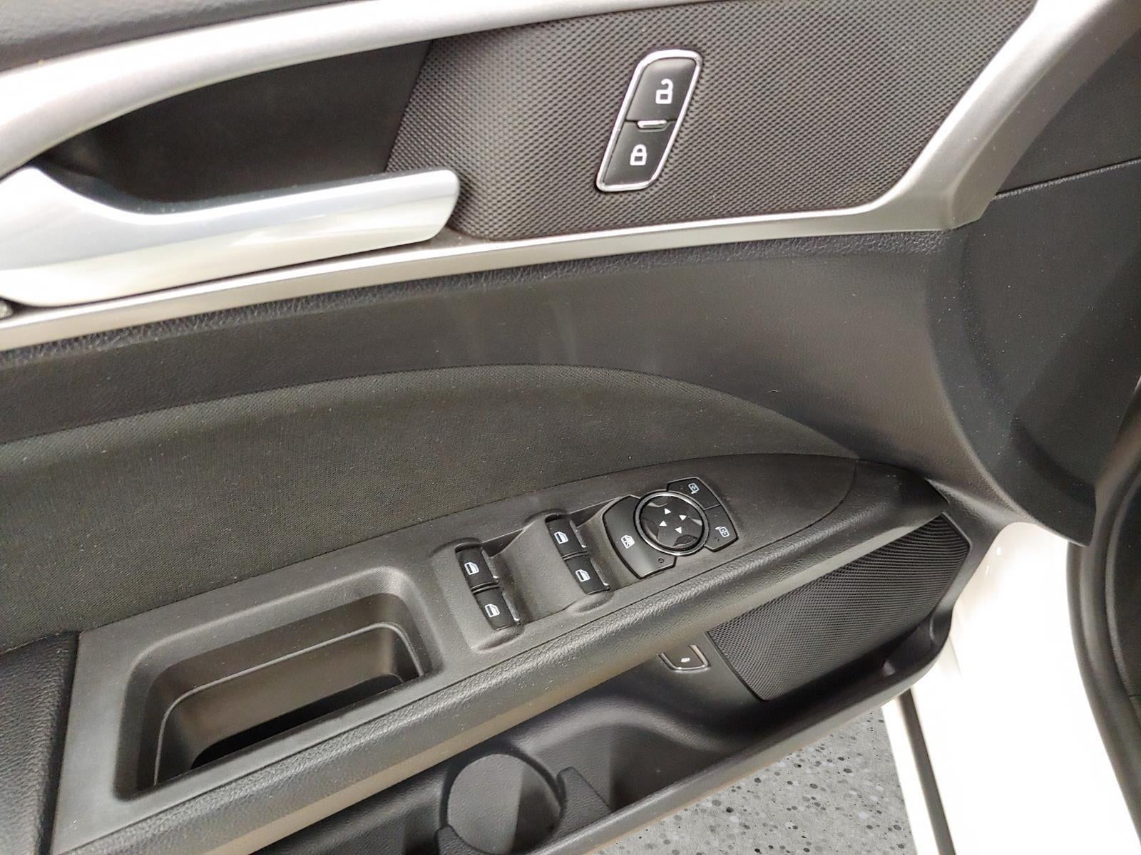 2020 Ford Fusion Hybrid SE