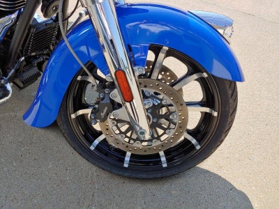 2021 INDIAN MOTOCYCLE CHIEFTAIN LIMITED Base