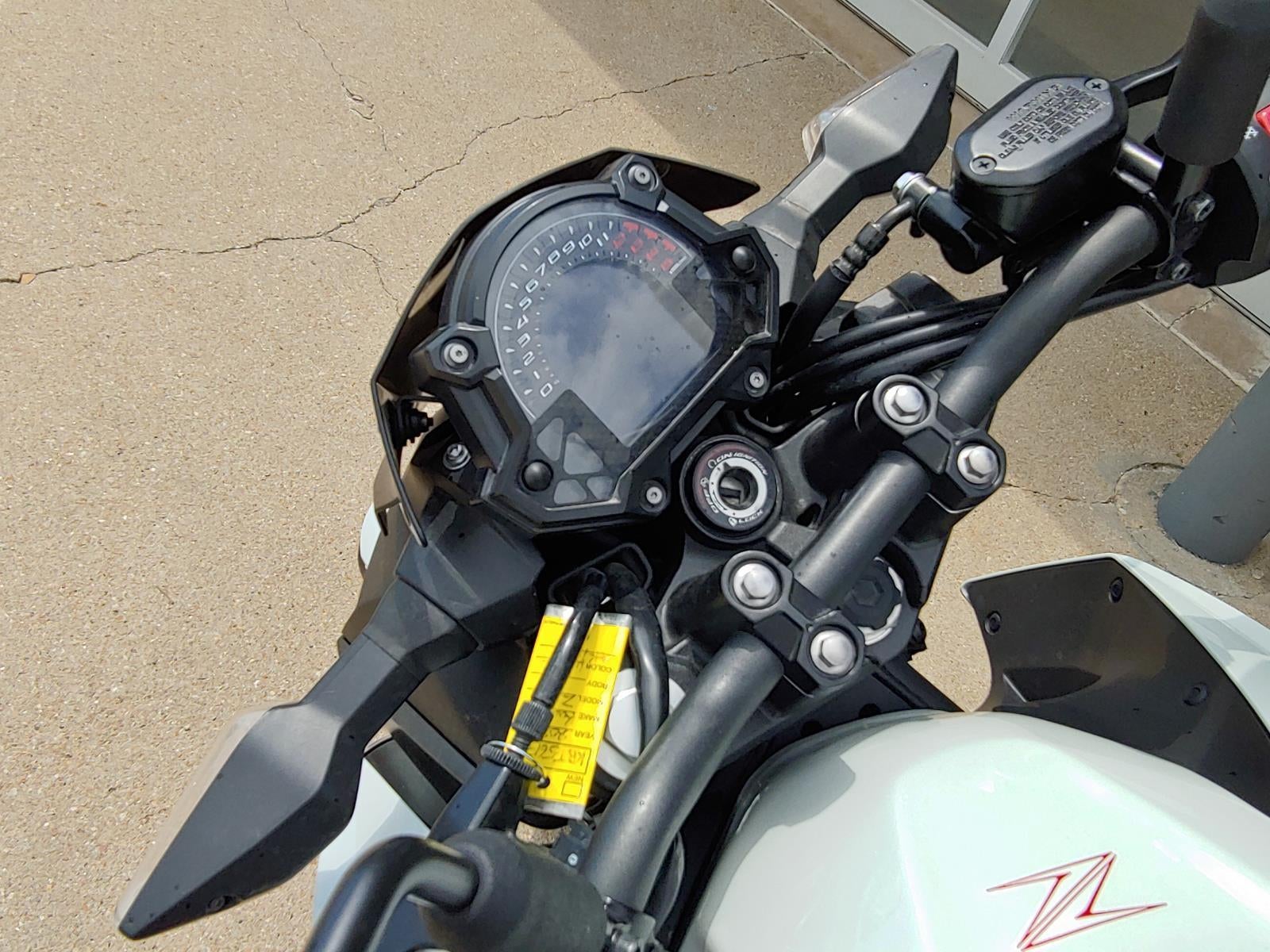 2023 KAWASAKI Z400 Base