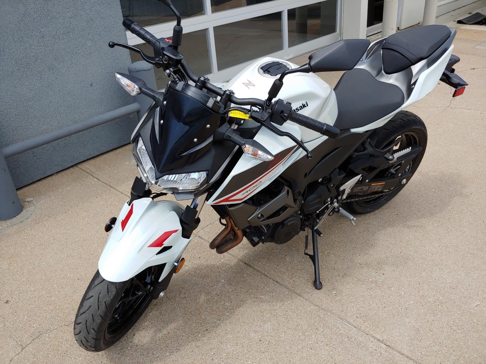 2023 KAWASAKI Z400 Base