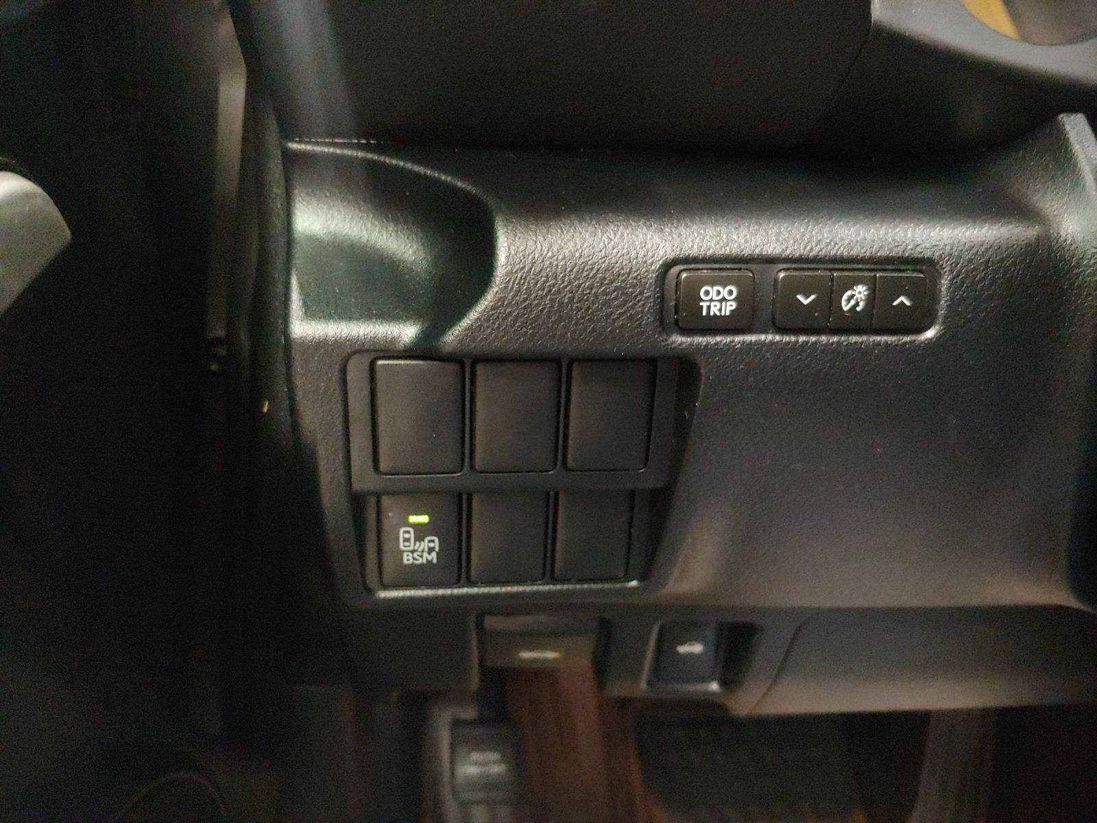 2016 Lexus IS 300 4dr Sdn AWD