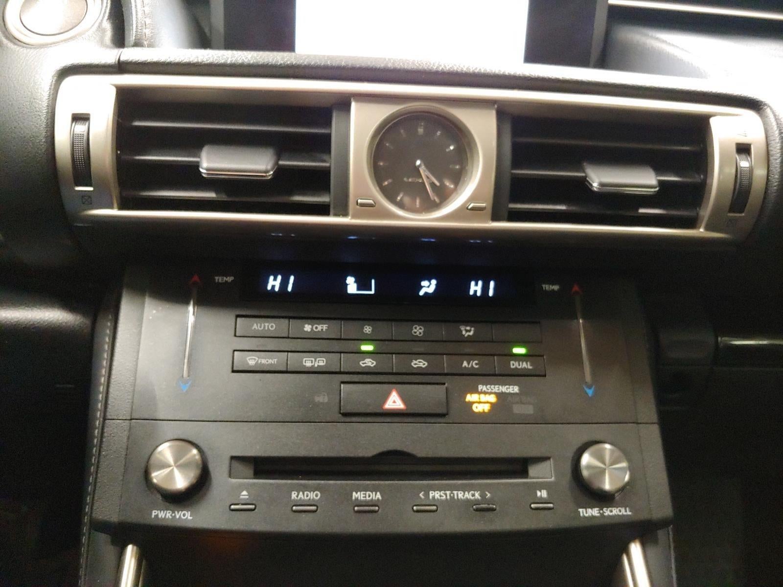 2016 Lexus IS 300 4dr Sdn AWD