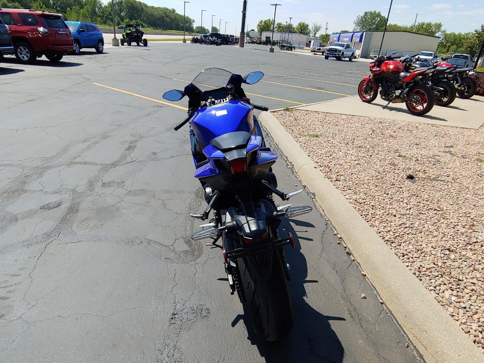2026 YAMAHA Yzf-R9 Base