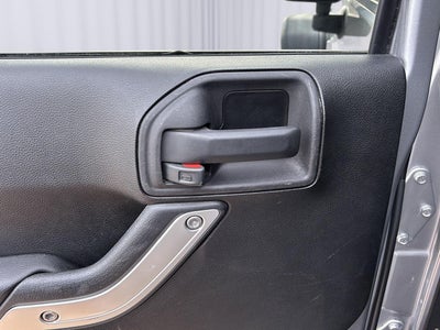 2013 Jeep WRANGLER UNLIMITED Base