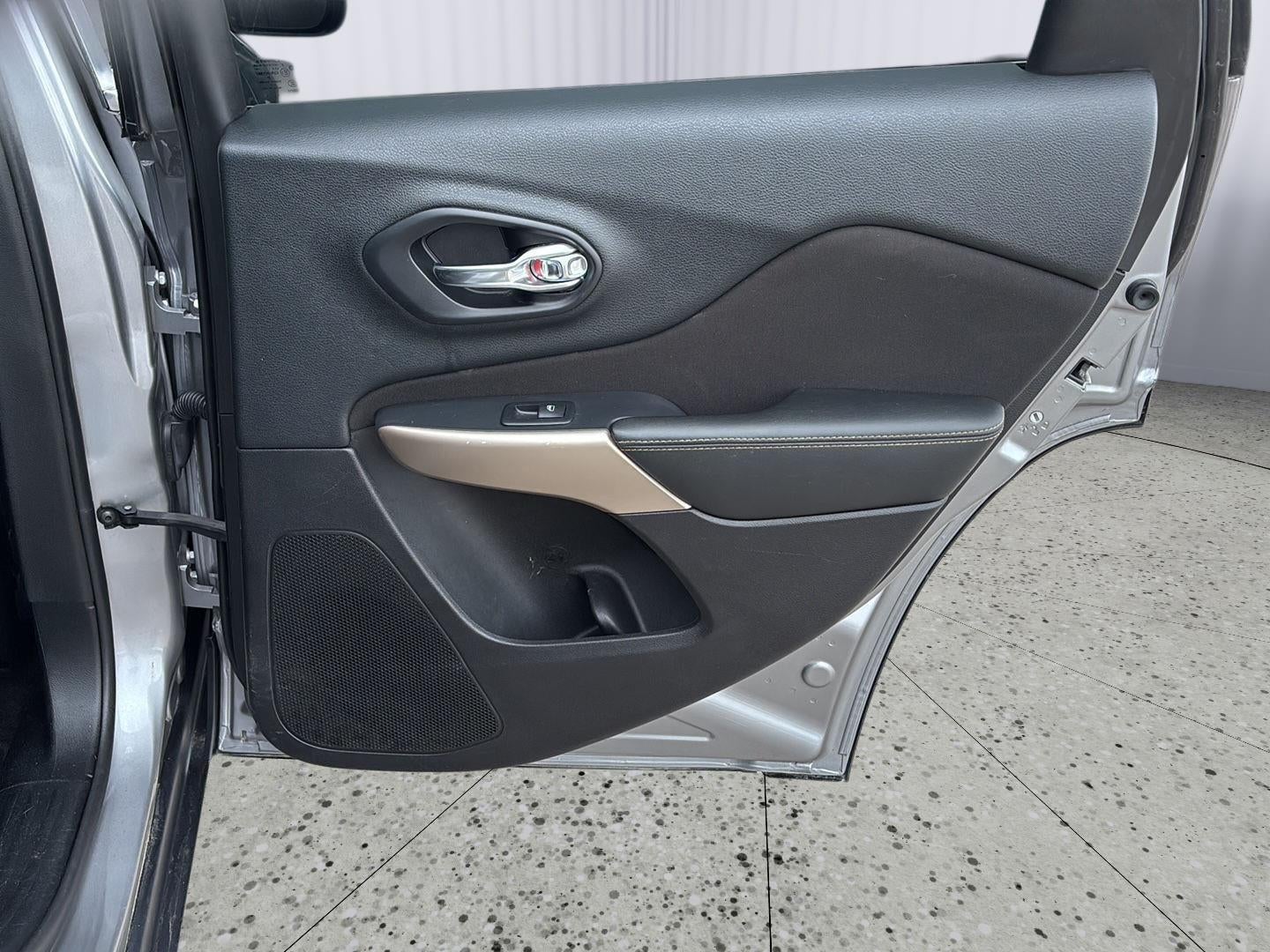 2018 Jeep Cherokee Latitude