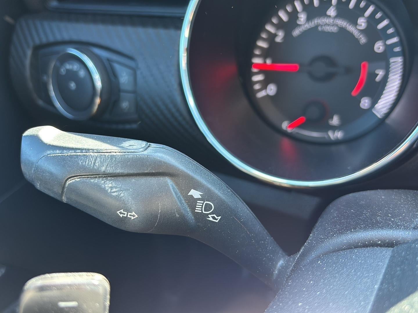 2015 Ford MUSTANG Base