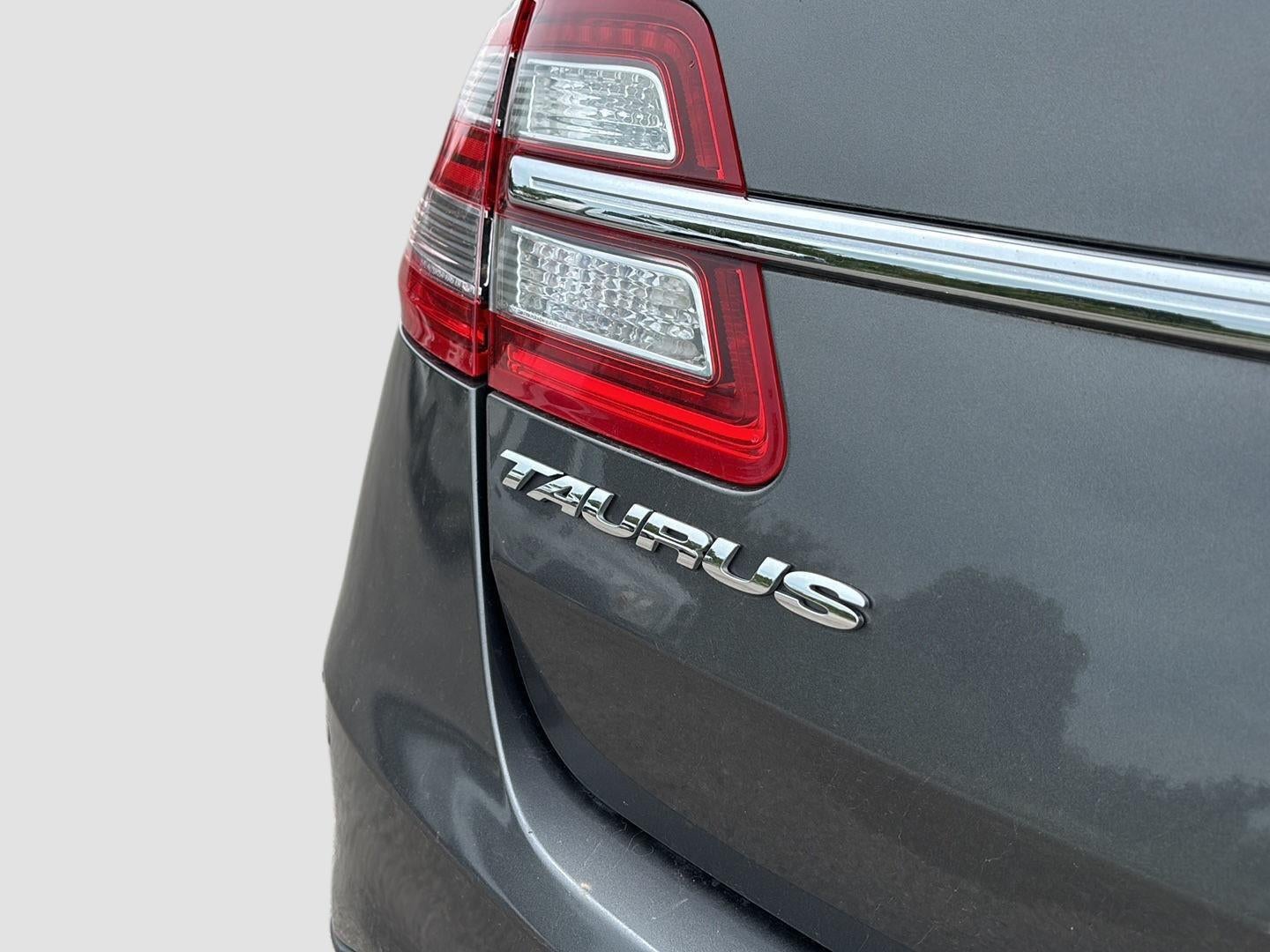 2016 Ford Taurus SEL