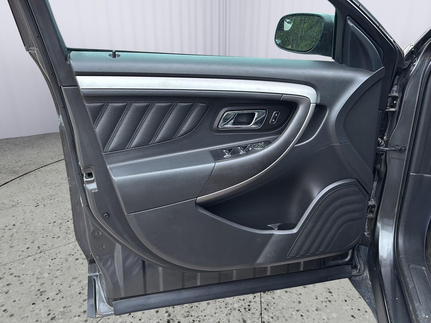 2016 Ford Taurus SEL