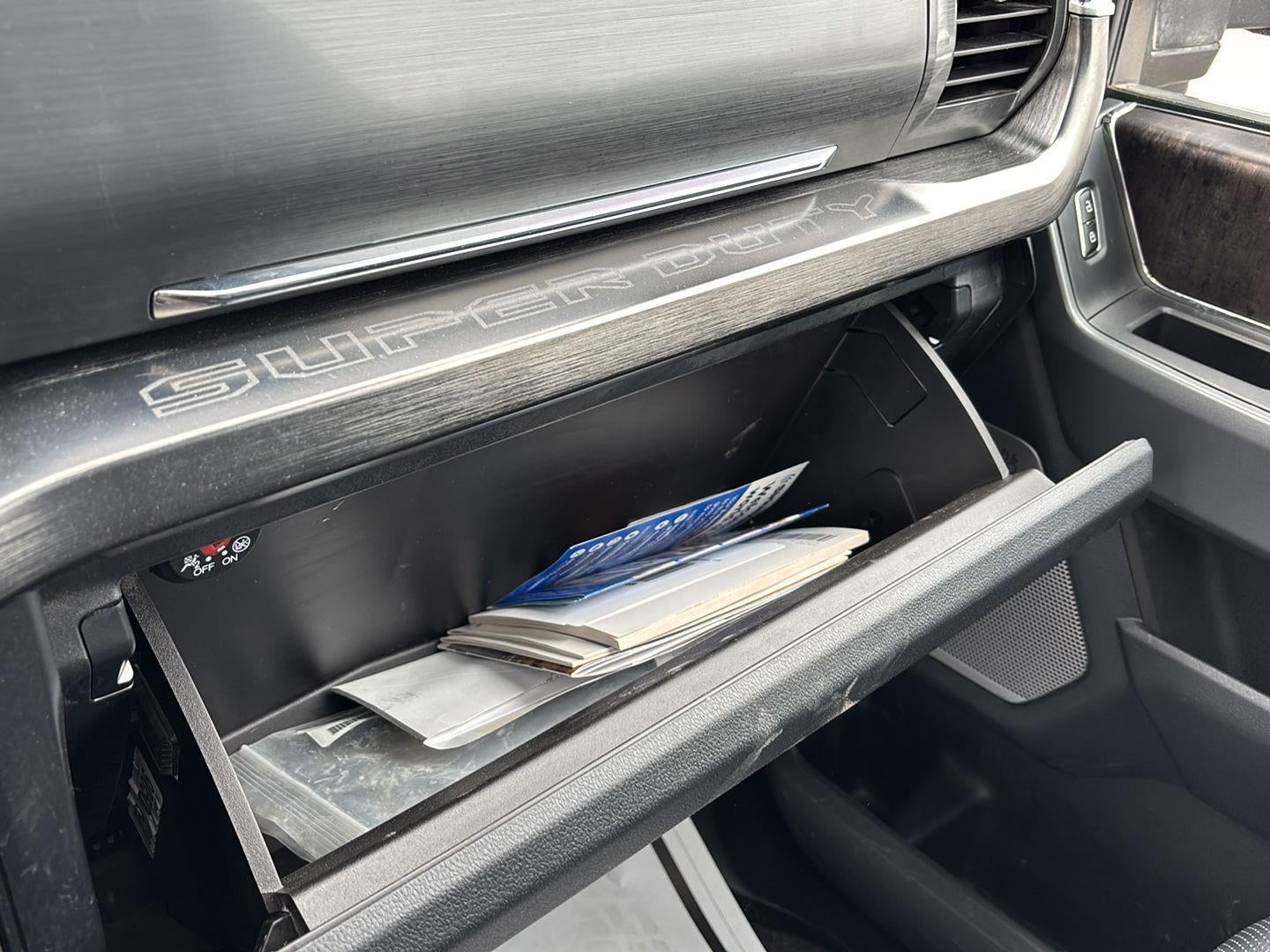 2023 Ford Super Duty F-250 SRW LARIAT