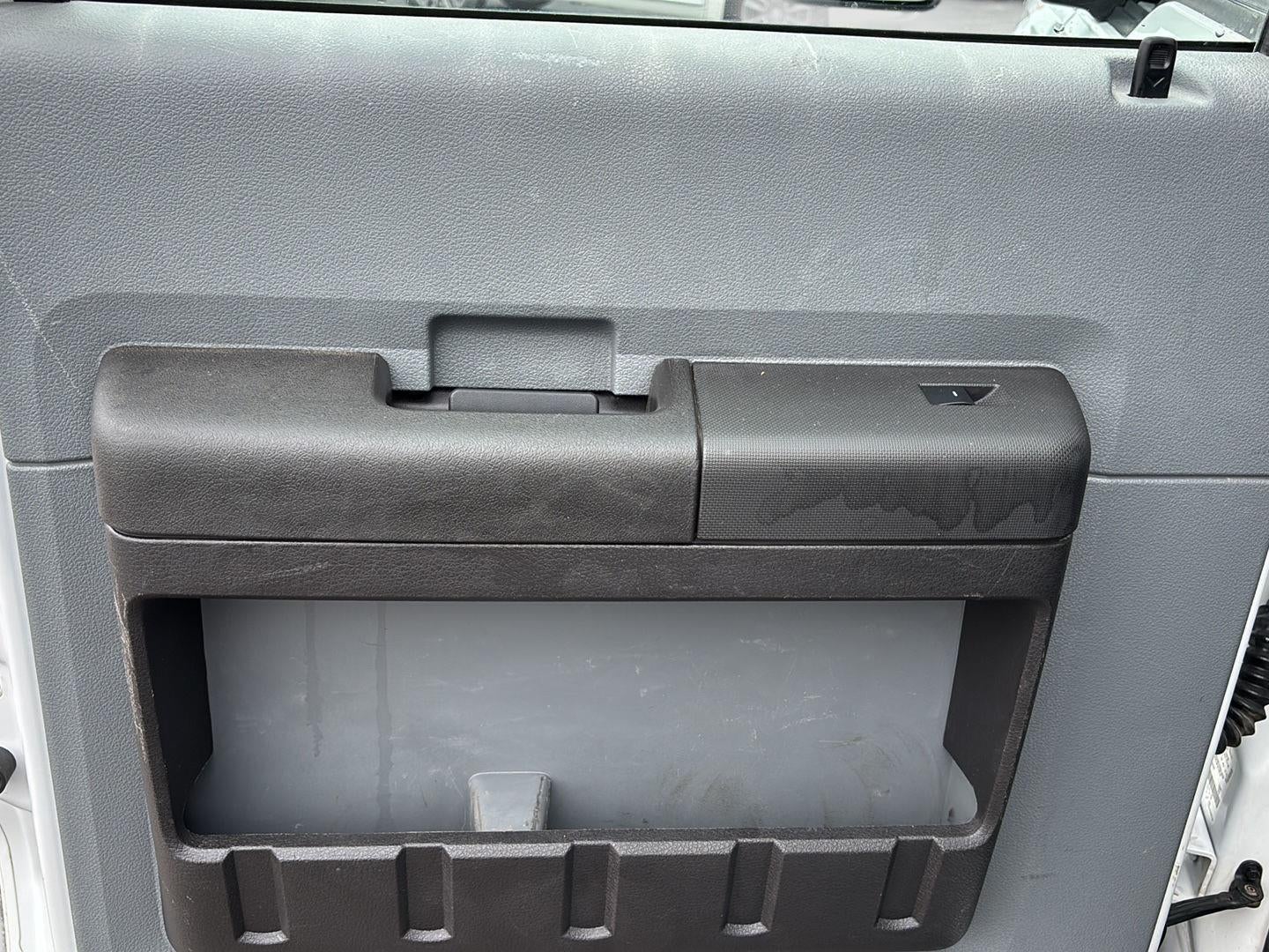 2016 Ford Super Duty F-350 DRW XL