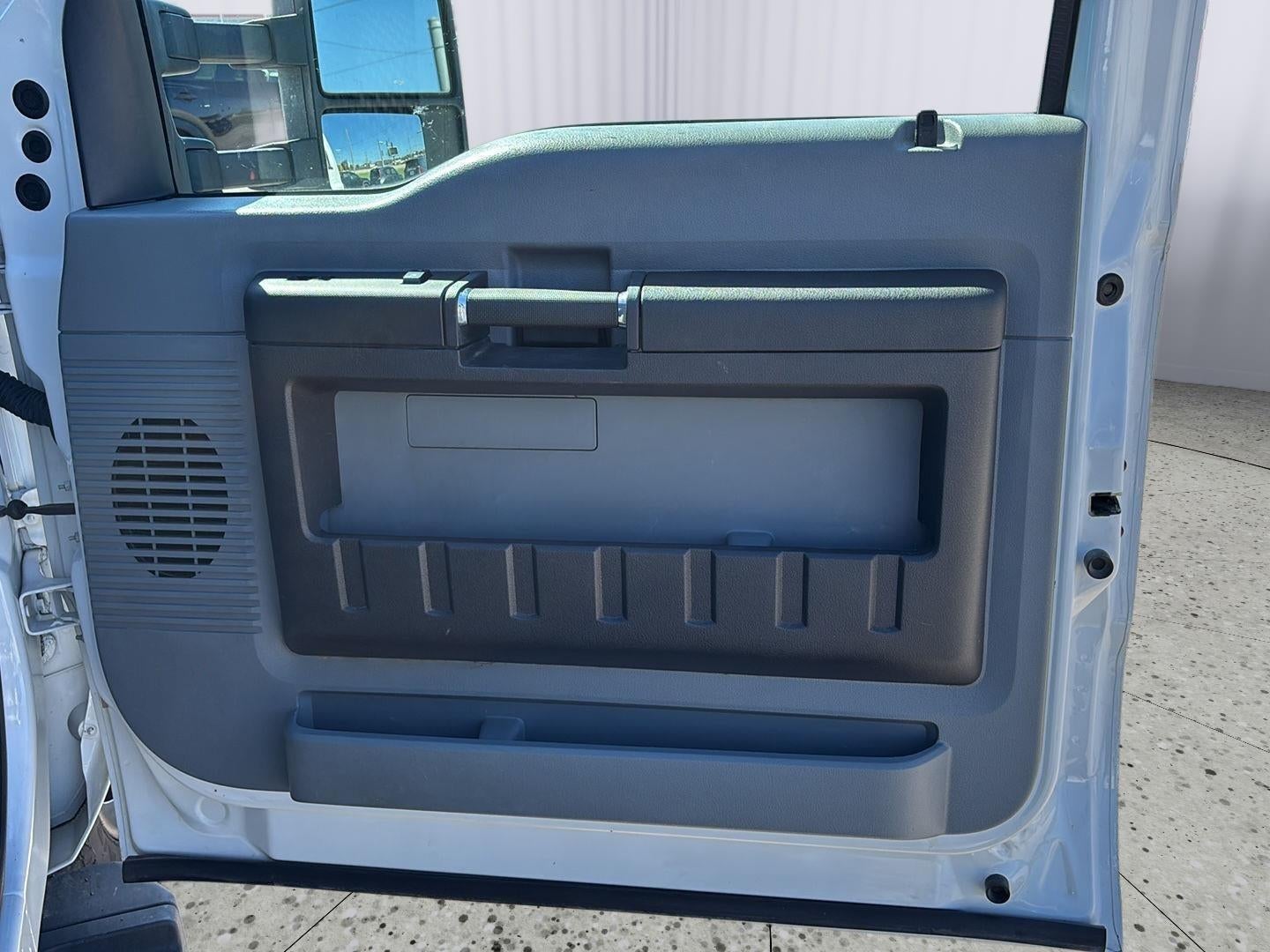 2016 Ford Super Duty F-350 DRW XL